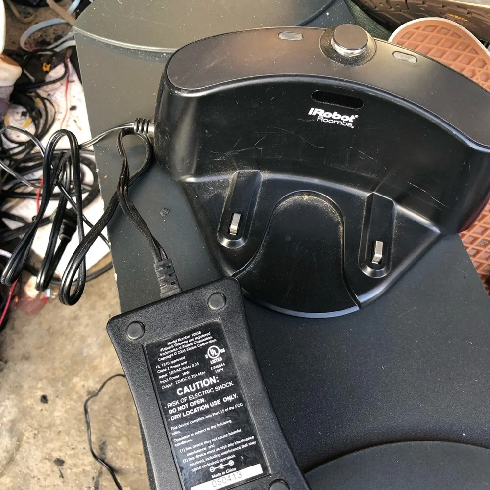 IRobot Roomba Black Charging Dock for VR Accessories